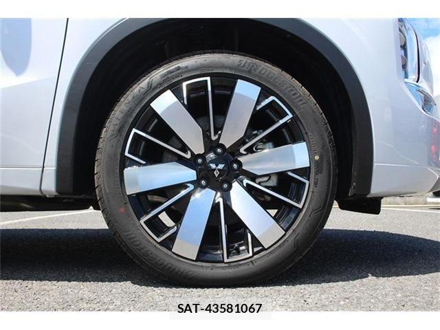 Mitsubishi OUTLANDER PHEV 2024-10 8246284-11