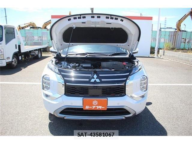 Mitsubishi OUTLANDER PHEV 2024-10 8246284-29
