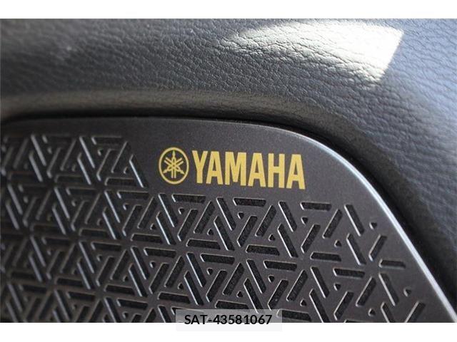 Mitsubishi OUTLANDER PHEV 2024-10 8246284-4