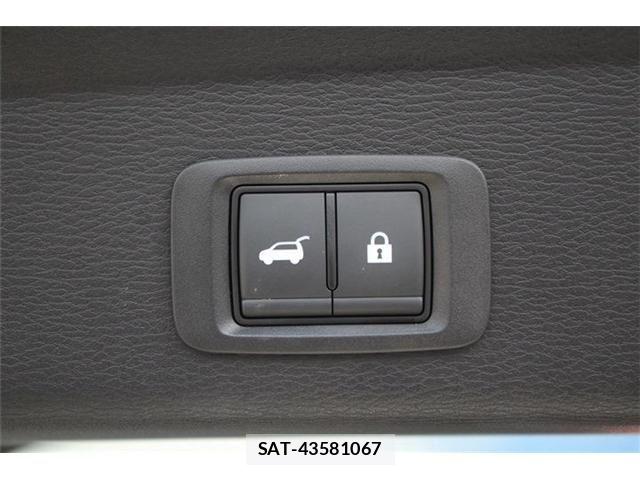 Mitsubishi OUTLANDER PHEV 2024-10 8246284-5