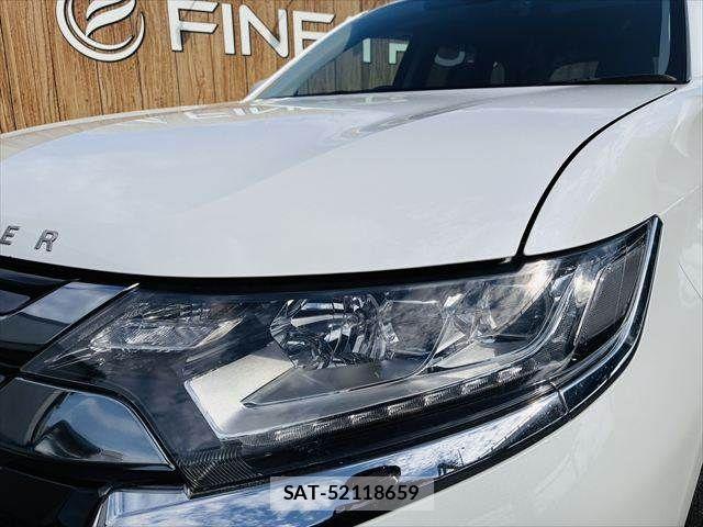 Mitsubishi OUTLANDER PHEV 2015-11 8316309-23