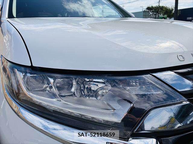 Mitsubishi OUTLANDER PHEV 2015-11 8316309-24