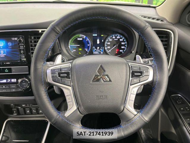 Mitsubishi OUTLANDER PHEV 2019-01 8316307-10