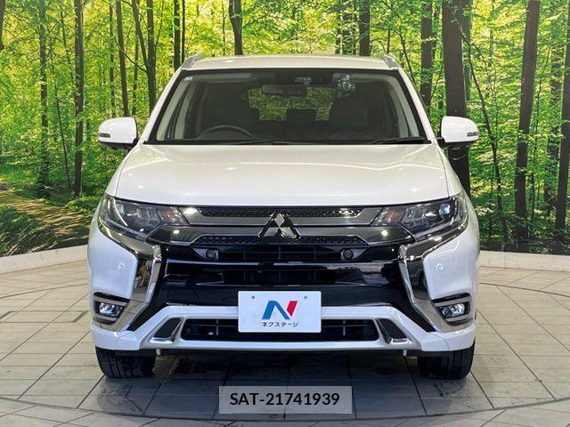 Mitsubishi OUTLANDER PHEV 2019-01 8316307-13