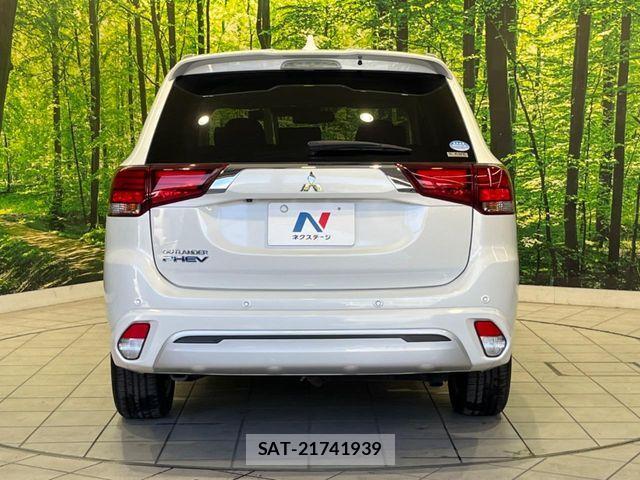Mitsubishi OUTLANDER PHEV 2019-01 8316307-14