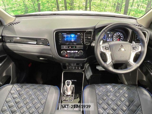 Mitsubishi OUTLANDER PHEV 2019-01 8316307-1