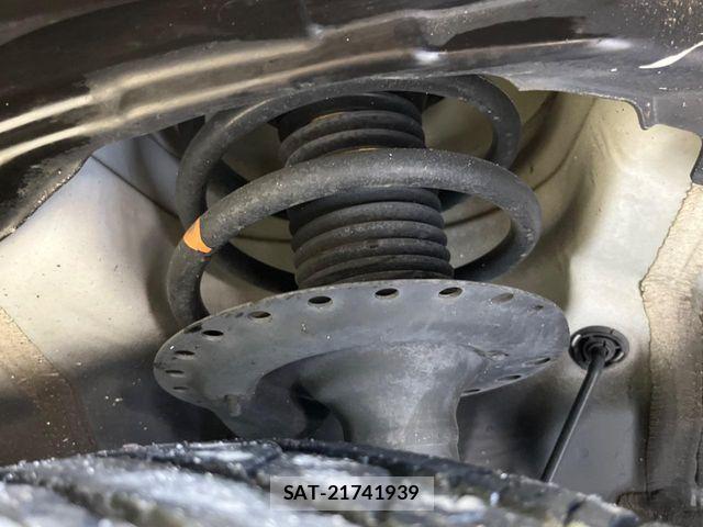 Mitsubishi OUTLANDER PHEV 2019-01 8316307-19