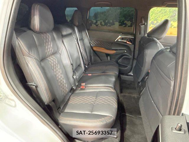 Mitsubishi OUTLANDER PHEV 2022-08 8316297-8