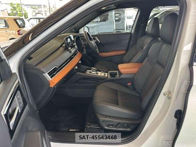 Mitsubishi OUTLANDER PHEV 2023-12 8316295-4