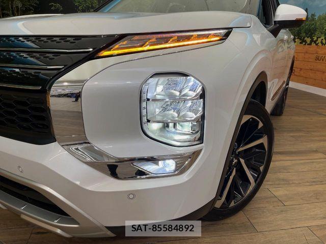 Mitsubishi OUTLANDER PHEV 2023-10 8316298-13