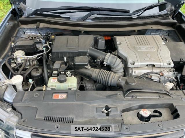 Mitsubishi OUTLANDER PHEV 2016-01 8316308-21