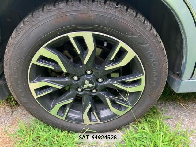 Mitsubishi OUTLANDER PHEV 2016-01 8316308-3