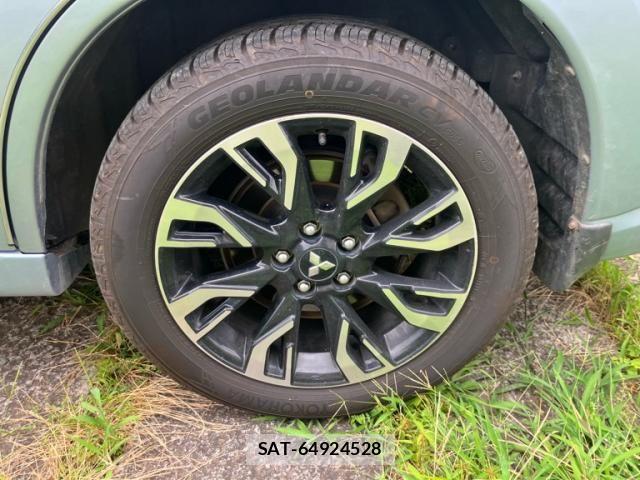 Mitsubishi OUTLANDER PHEV 2016-01 8316308-4