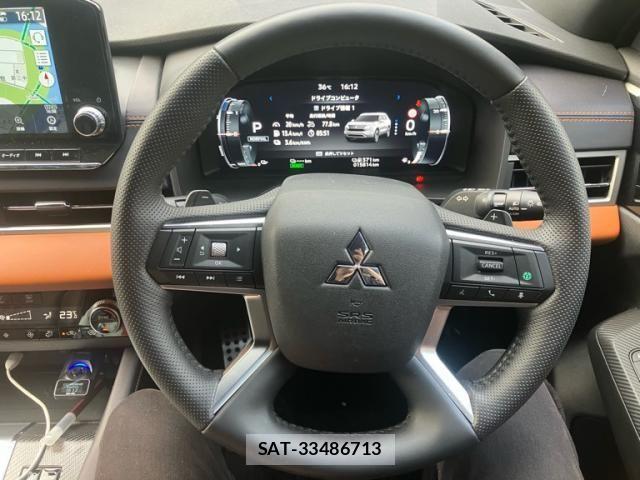 Mitsubishi OUTLANDER PHEV 2022-07 8316300-19