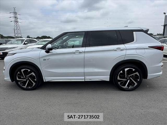 Mitsubishi OUTLANDER PHEV 2022-07 8316304-10