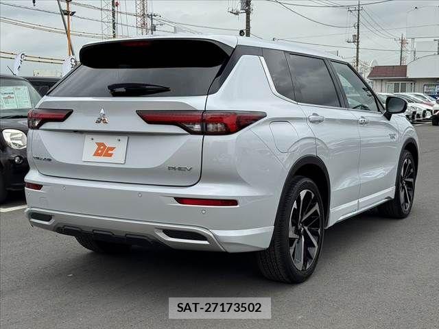 Mitsubishi OUTLANDER PHEV 2022-07 8316304-14