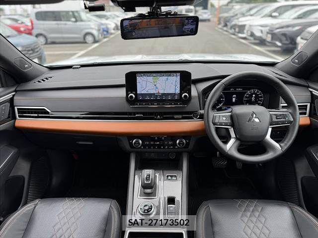 Mitsubishi OUTLANDER PHEV 2022-07 8316304-1