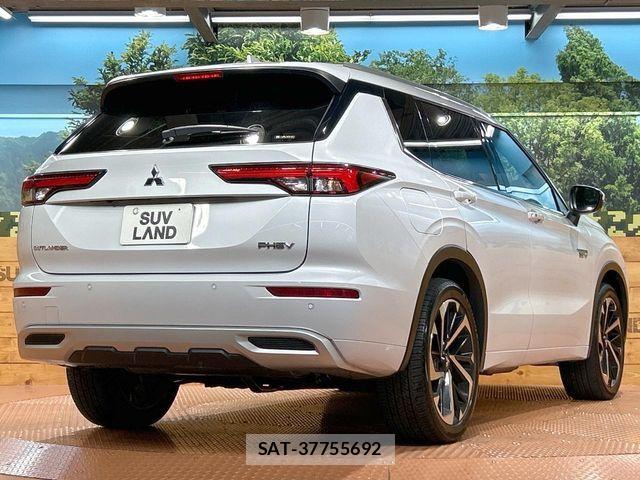 Mitsubishi OUTLANDER PHEV 2022-06 8316296-17