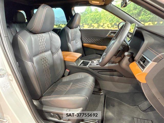Mitsubishi OUTLANDER PHEV 2022-06 8316296-7