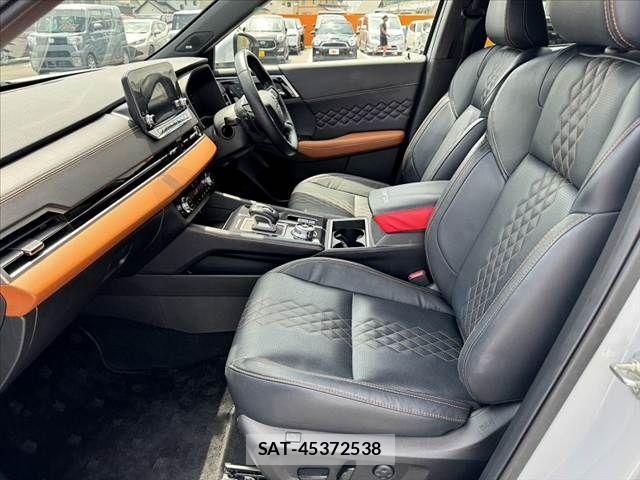 Mitsubishi OUTLANDER PHEV 2022-07 8316302-17