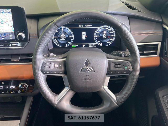 Mitsubishi OUTLANDER PHEV 2022-01 8316303-11