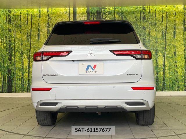 Mitsubishi OUTLANDER PHEV 2022-01 8316303-15