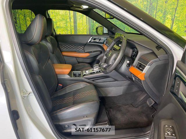 Mitsubishi OUTLANDER PHEV 2022-01 8316303-7