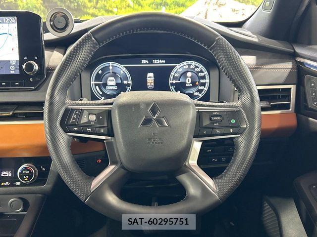 Mitsubishi OUTLANDER PHEV 2022-05 8316299-11