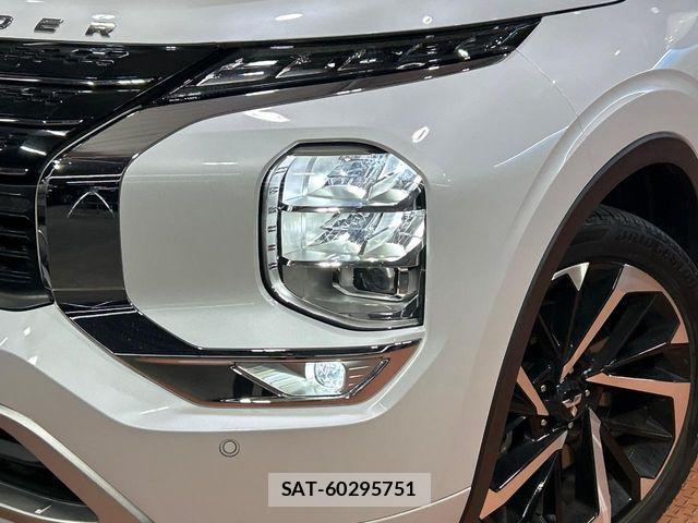 Mitsubishi OUTLANDER PHEV 2022-05 8316299-12