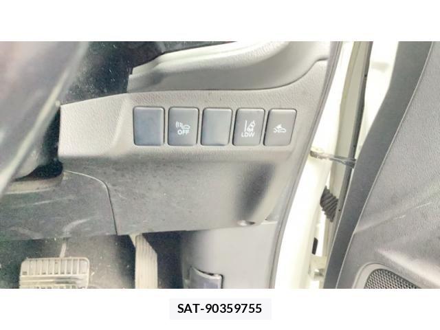 Mitsubishi OUTLANDER PHEV 2015-09 8337335-13