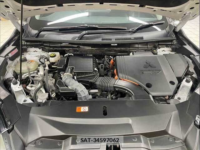 Mitsubishi OUTLANDER PHEV 2023-05 8337330-13
