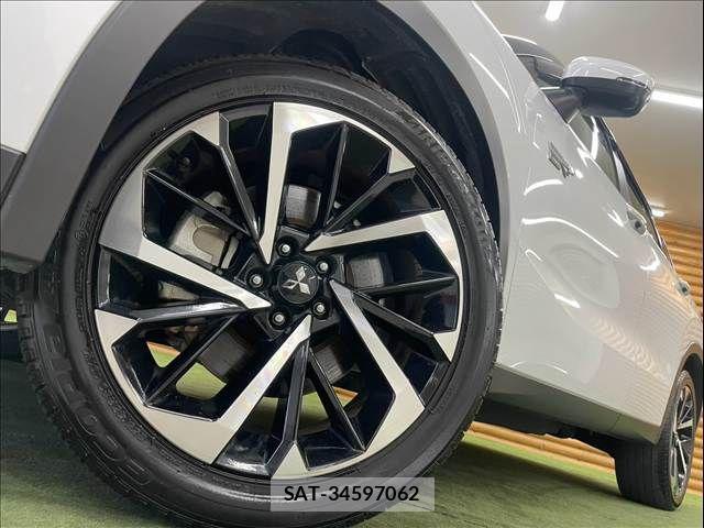 Mitsubishi OUTLANDER PHEV 2023-05 8337330-18