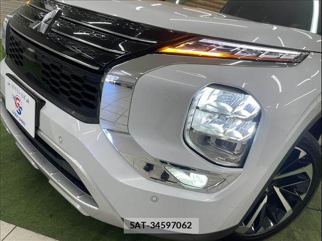 Mitsubishi OUTLANDER PHEV 2023-05 8337330-19