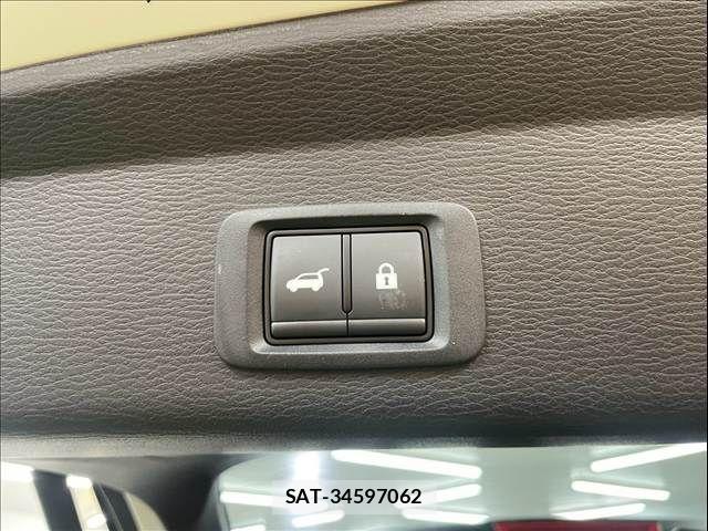 Mitsubishi OUTLANDER PHEV 2023-05 8337330-6
