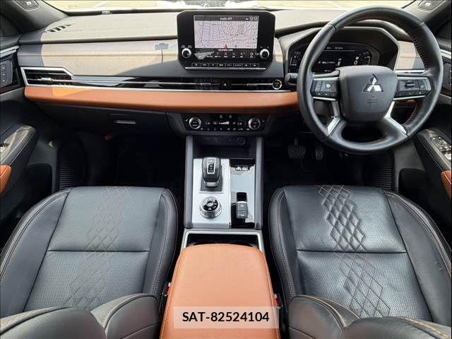 Mitsubishi OUTLANDER PHEV 2023-11 8337331-1