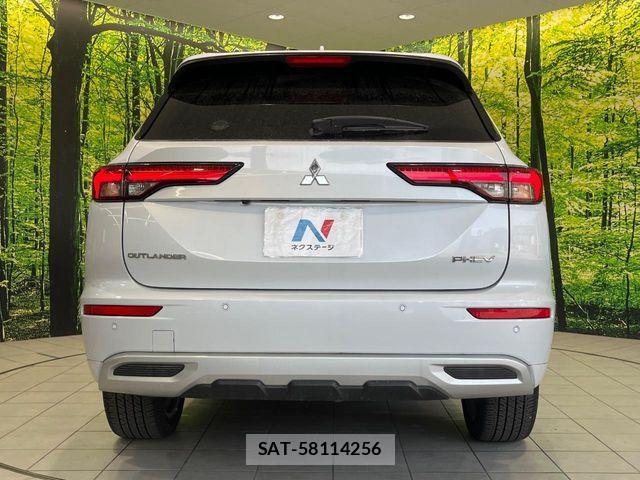 Mitsubishi OUTLANDER PHEV 2022-07 8337327-15