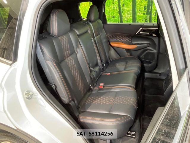 Mitsubishi OUTLANDER PHEV 2022-07 8337327-8