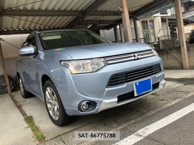 Mitsubishi OUTLANDER PHEV 2014-08 8337336-0