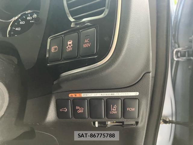 Mitsubishi OUTLANDER PHEV 2014-08 8337336-19