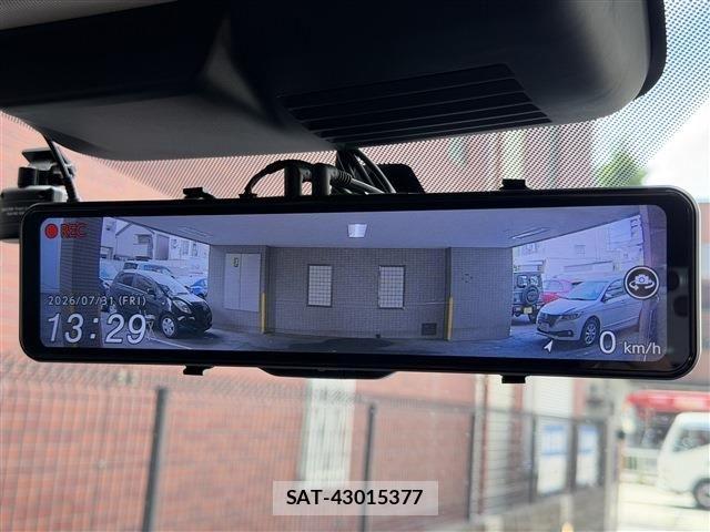 Mitsubishi OUTLANDER PHEV 2022-07 8337333-9