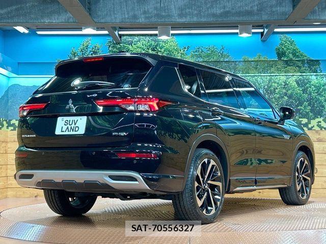 Mitsubishi OUTLANDER PHEV 2022-07 8337329-17