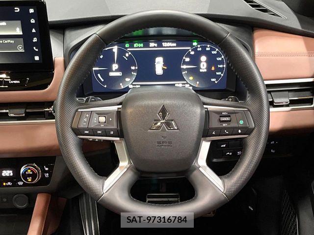 Mitsubishi OUTLANDER PHEV 2024-10 8337326-13