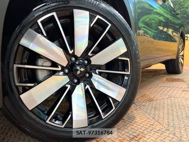 Mitsubishi OUTLANDER PHEV 2024-10 8337326-15