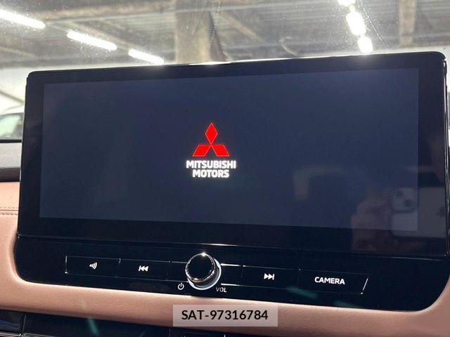 Mitsubishi OUTLANDER PHEV 2024-10 8337326-4