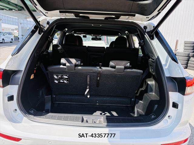 Mitsubishi OUTLANDER PHEV 2023-06 8337328-10