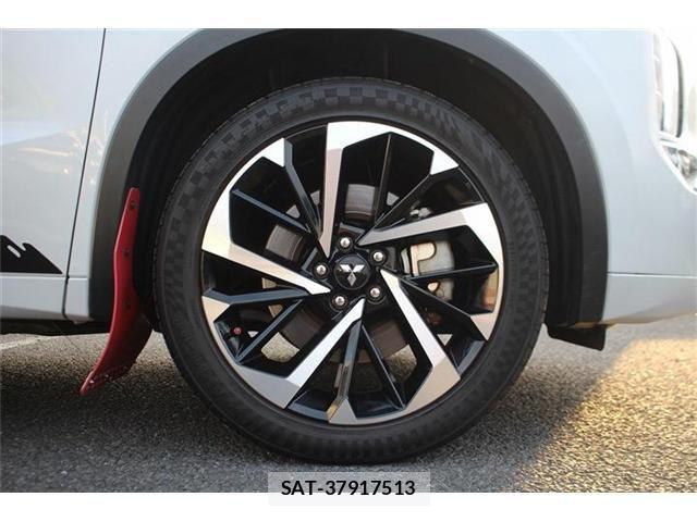 Mitsubishi OUTLANDER PHEV 2022-04 8337334-15