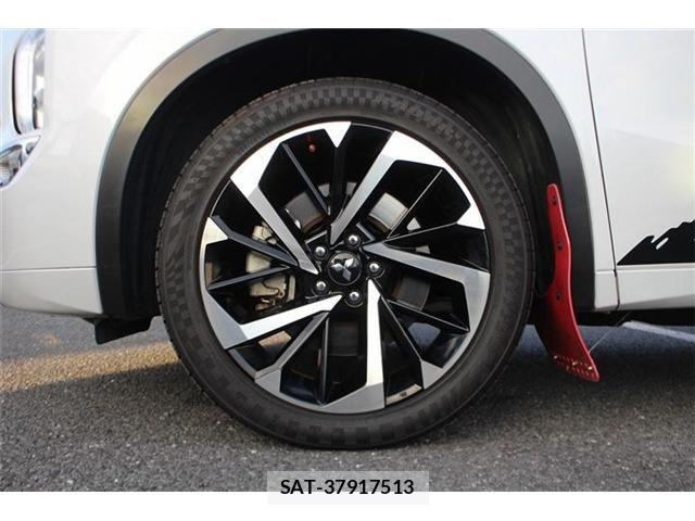 Mitsubishi OUTLANDER PHEV 2022-04 8337334-16
