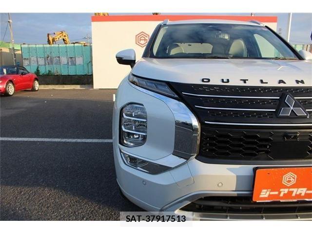 Mitsubishi OUTLANDER PHEV 2022-04 8337334-22