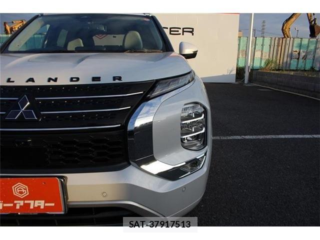 Mitsubishi OUTLANDER PHEV 2022-04 8337334-23