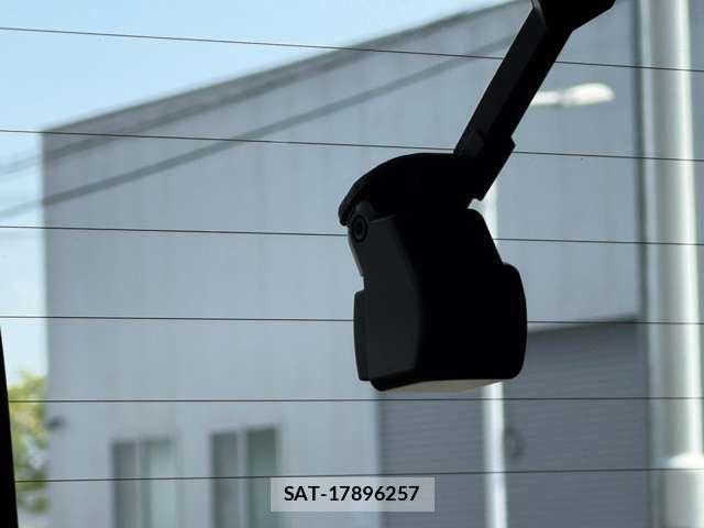 Mitsubishi OUTLANDER PHEV 2024-08 8355300-11